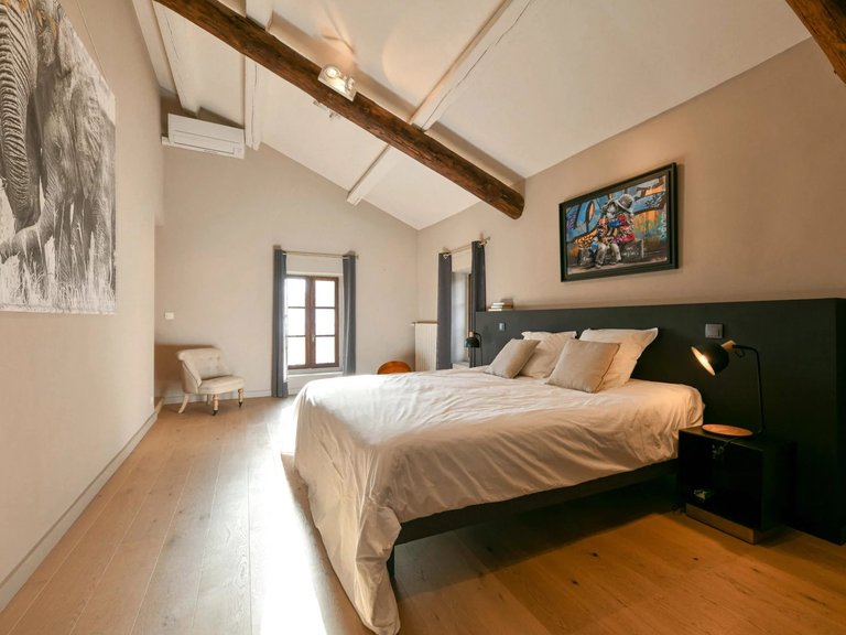Villa for Sale in Uzes, Uzes Area 12