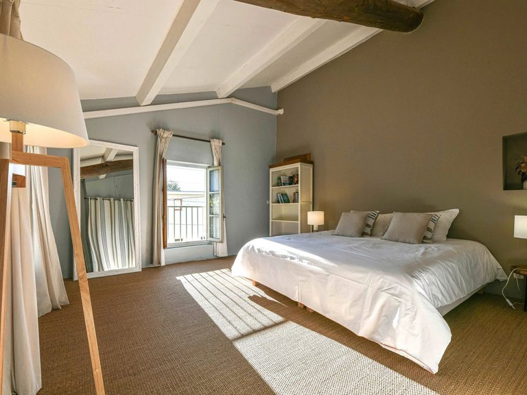 Villa for Sale in Uzes, Uzes Area 14