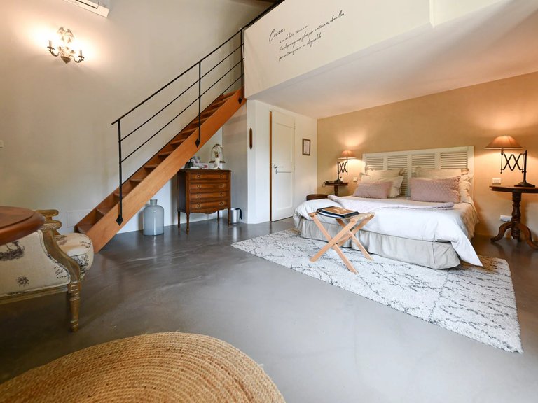Villa for Sale in Uzes, Uzes Area 15