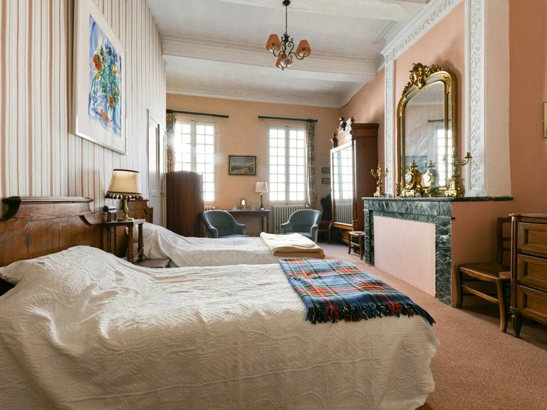 Villa for Sale in Uzes, Uzes Area 12