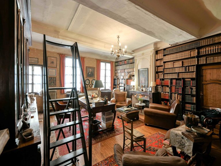 Villa for Sale in Uzes, Uzes Area 15