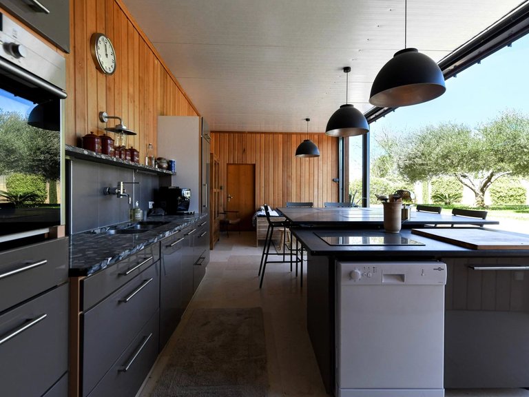 Villa for Sale in Uzes, Uzes Area 13