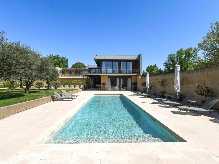 Villa for Sale in Uzes, Uzes Area 18