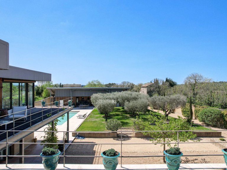 Villa for Sale in Uzes, Uzes Area 8