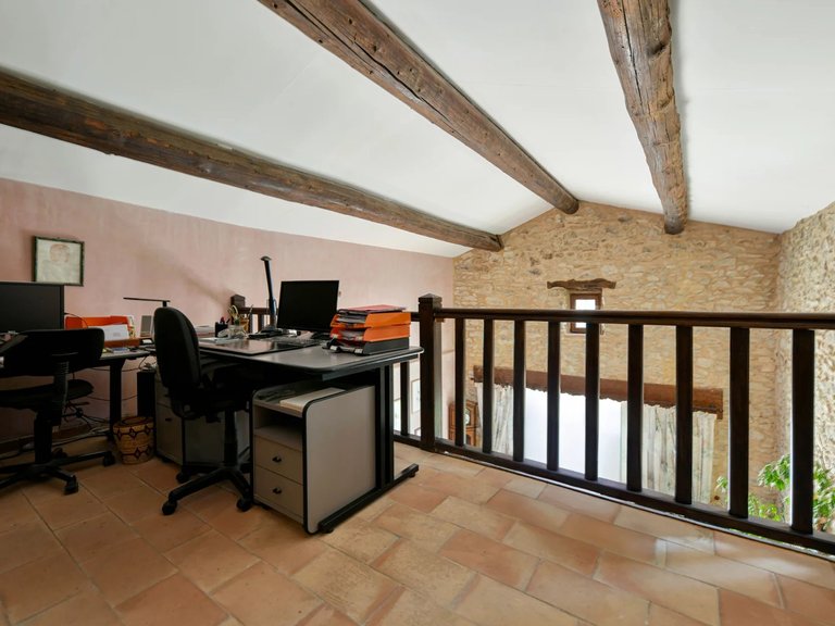 Villa for Sale in Uzes, Uzes Area 12