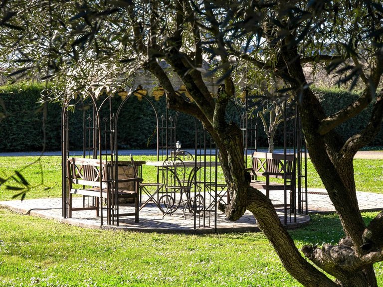 Villa for Sale in Uzes, Uzes Area 20