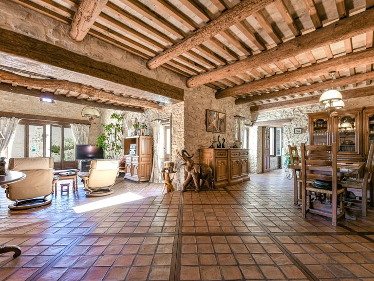 Villa for Sale in Uzes, Uzes Area 3