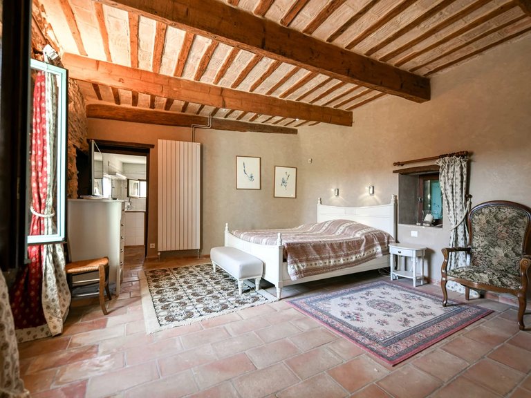 Villa for Sale in Uzes, Uzes Area 6