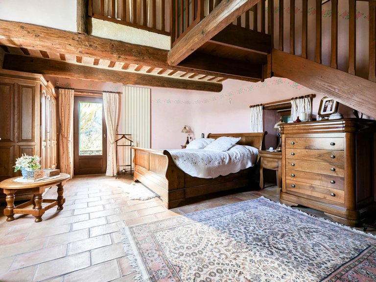 Villa for Sale in Uzes, Uzes Area 8