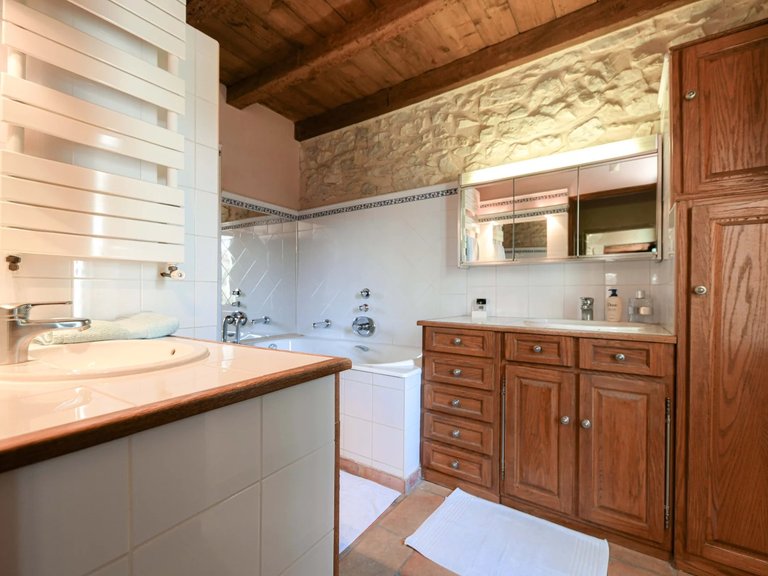 Villa for Sale in Uzes, Uzes Area 10