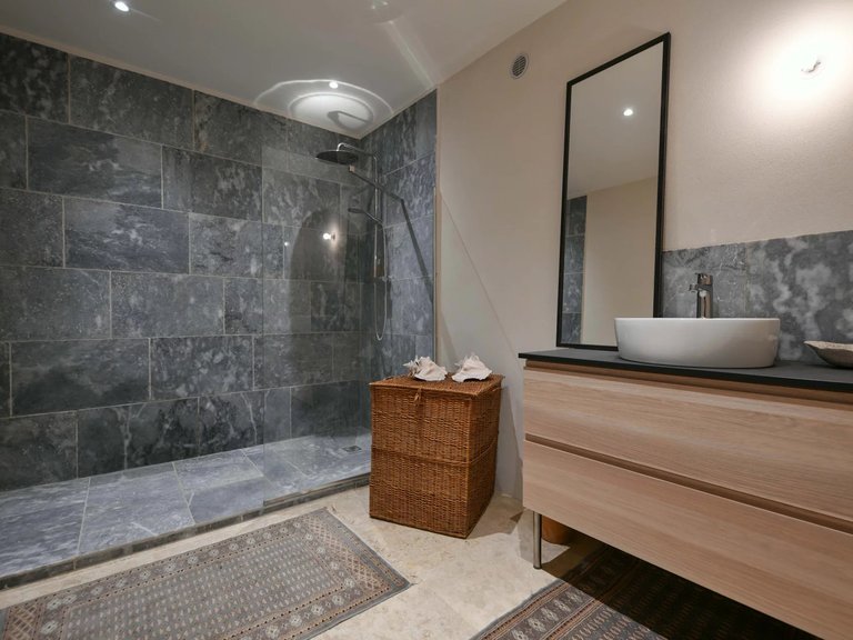 Villa for Sale in Uzes, Uzes Area 14