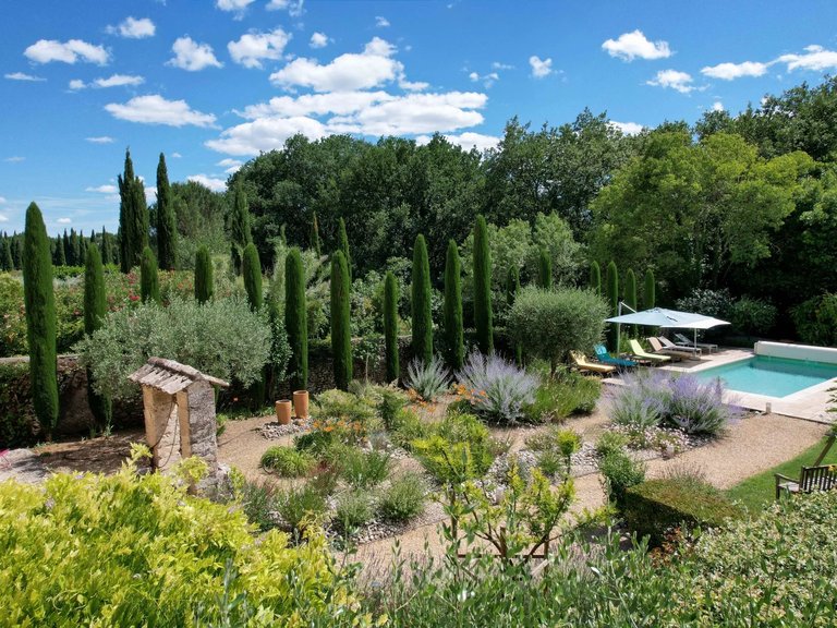 Villa for Sale in Uzes, Uzes Area 11