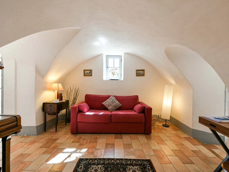 Villa for Sale in Uzes, Uzes Area 13