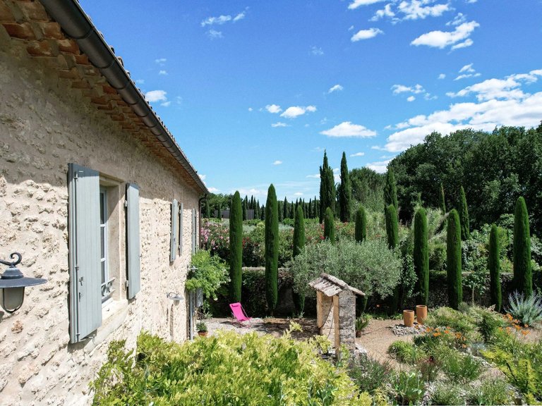 Villa for Sale in Uzes, Uzes Area 5
