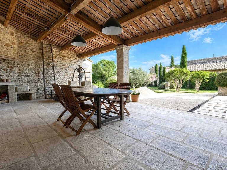 Villa for Sale in Uzes, Uzes Area 9