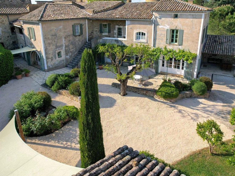 Villa for Sale in Uzes, Uzes Area 10