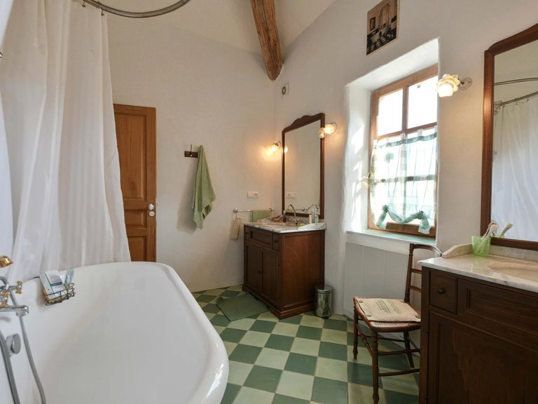 Villa for Sale in Uzes, Uzes Area 13
