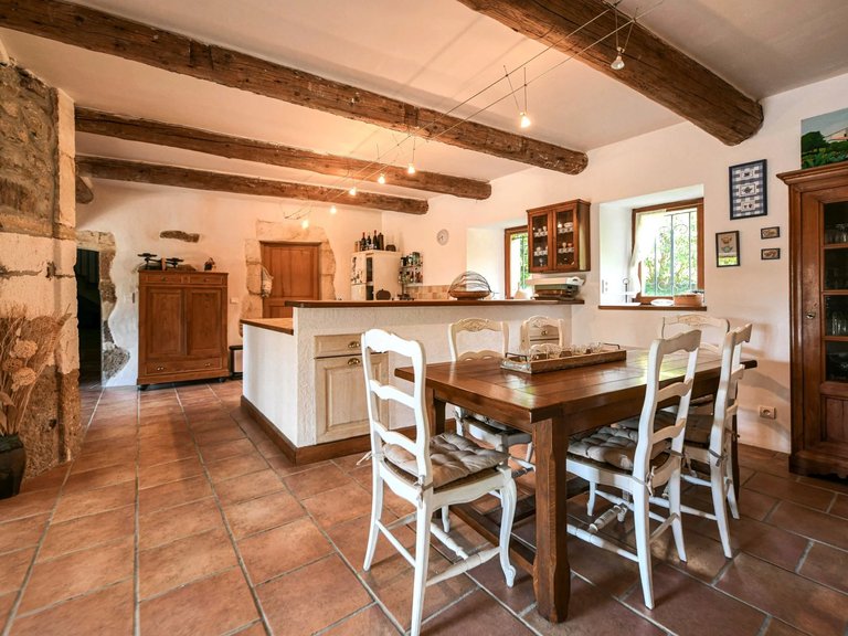 Villa for Sale in Uzes, Uzes Area 5