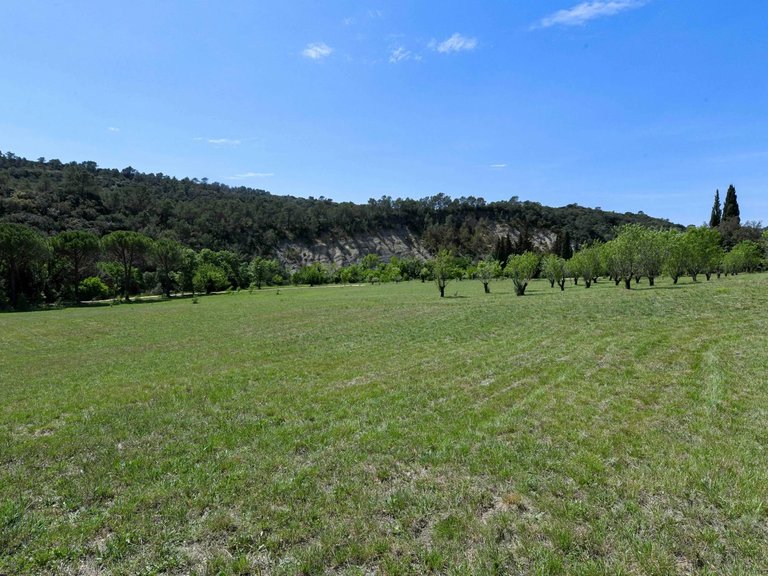 Castle/estate for Sale in Uzes, Uzes Area 19