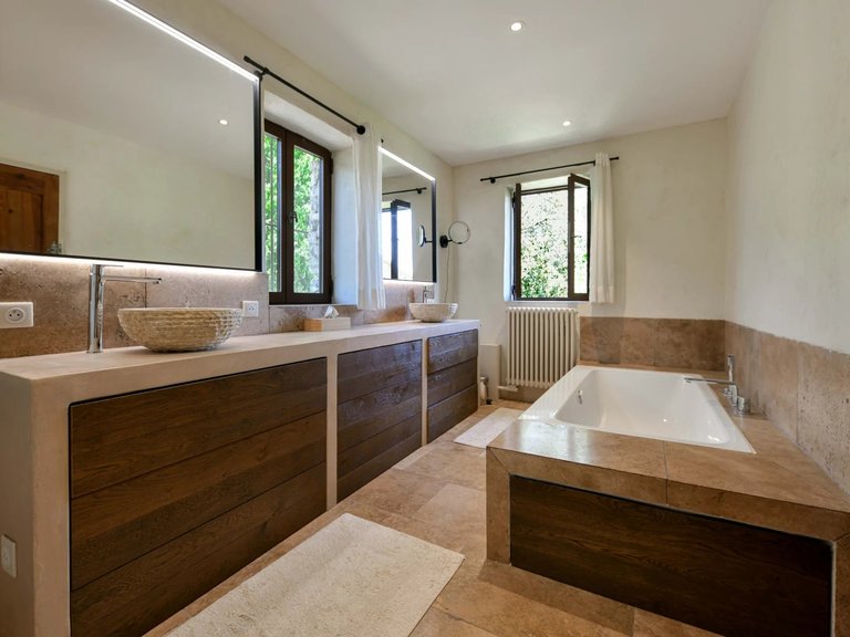 Castle/estate for Sale in Uzes, Uzes Area 20