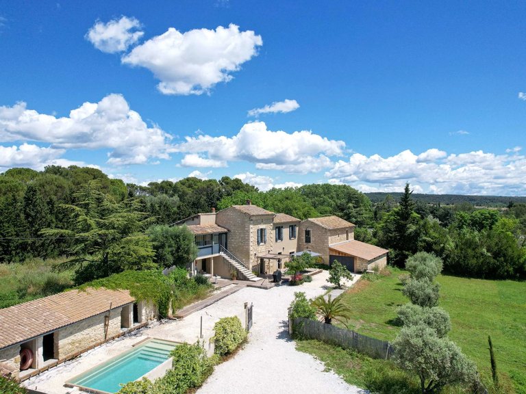 Villa for Sale in Uzes, Uzes Area 1
