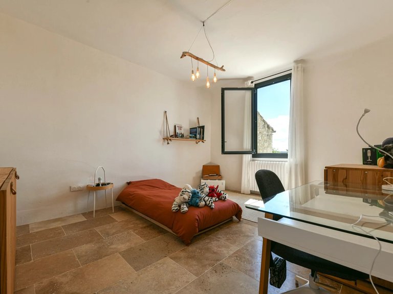 Villa for Sale in Uzes, Uzes Area 12