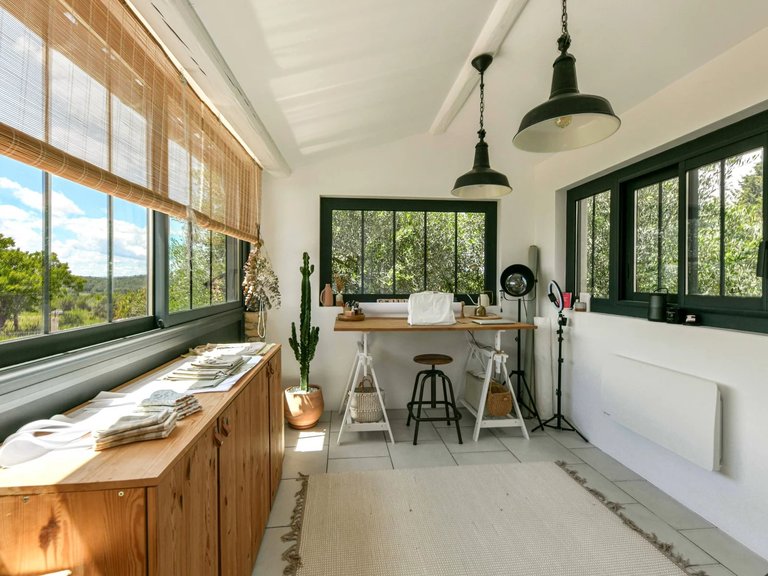 Villa for Sale in Uzes, Uzes Area 15
