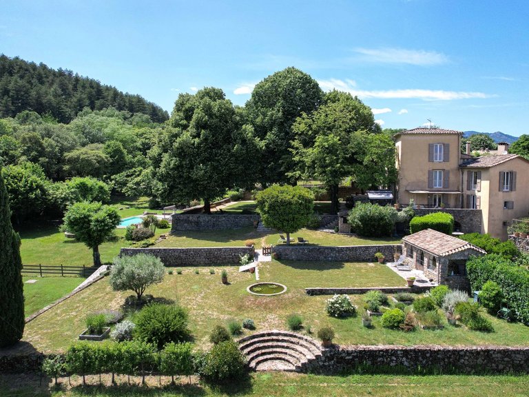 Villa for Sale in Uzes, Uzes Area 1