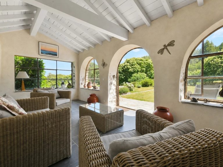Villa for Sale in Uzes, Uzes Area 18