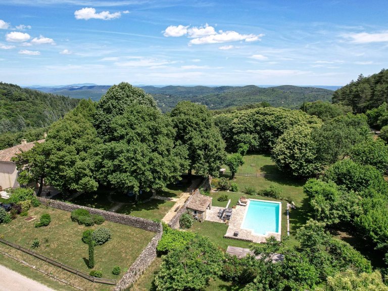 Villa for Sale in Uzes, Uzes Area 5