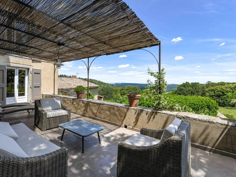Villa for Sale in Uzes, Uzes Area 7