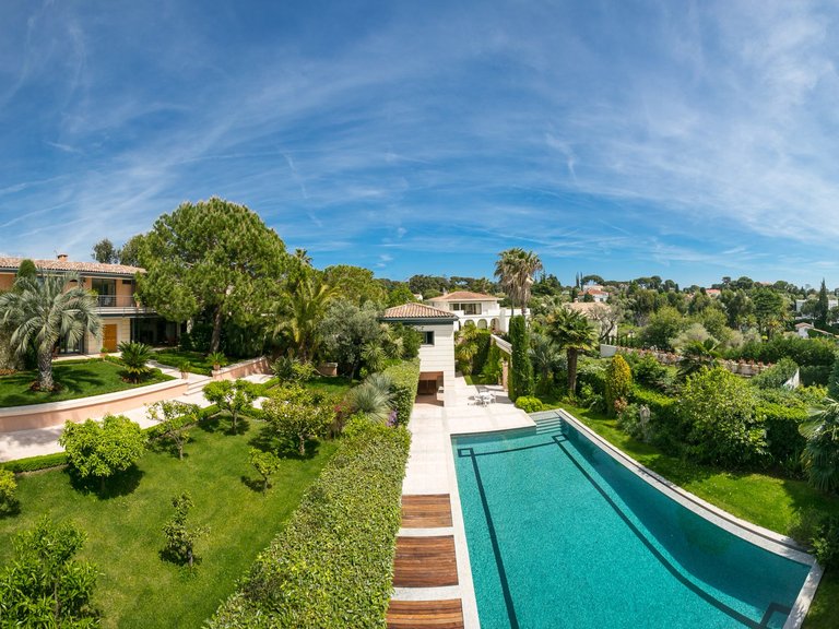 Villa for Sale in Cap D Antibes, Antibes Area 3