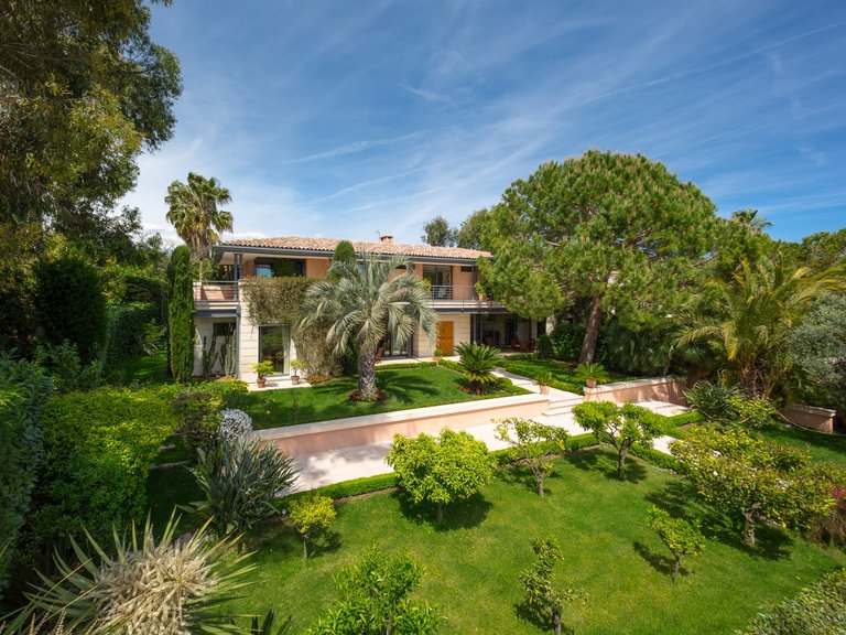 Villa for Sale in Cap D Antibes, Antibes Area 8