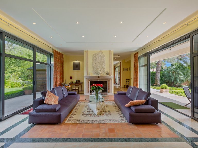 Villa for Sale in Cap D Antibes, Antibes Area 10