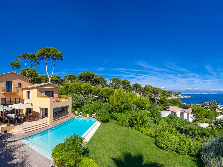 Villa for Sale in Cap D Antibes, Antibes Area 1