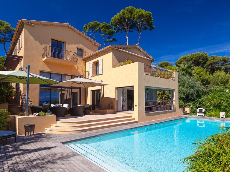 Villa for Sale in Cap D Antibes, Antibes Area 2