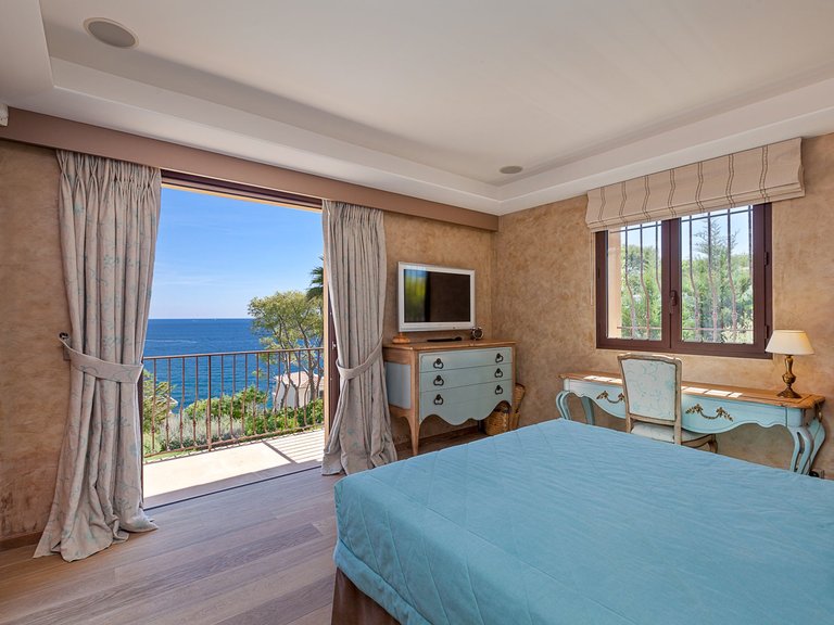 Villa for Sale in Cap D Antibes, Antibes Area 10