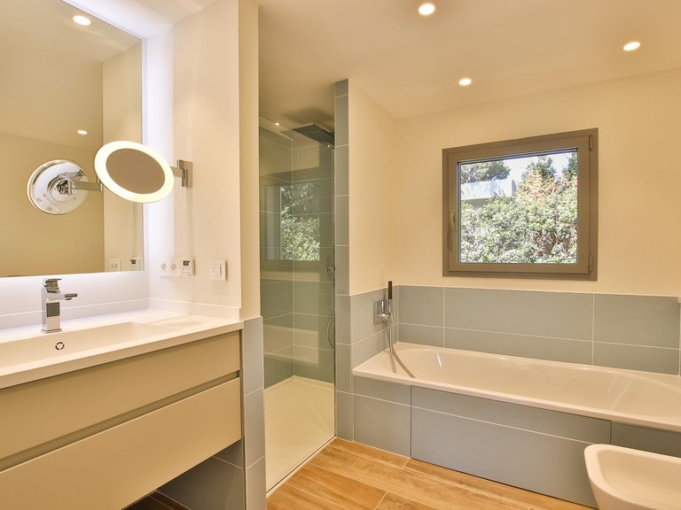 Villa for Sale in Antibes, Antibes Area 11