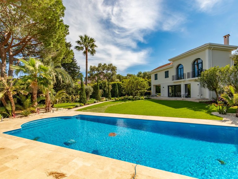 Villa for Sale in Cap D Antibes, Antibes Area 17