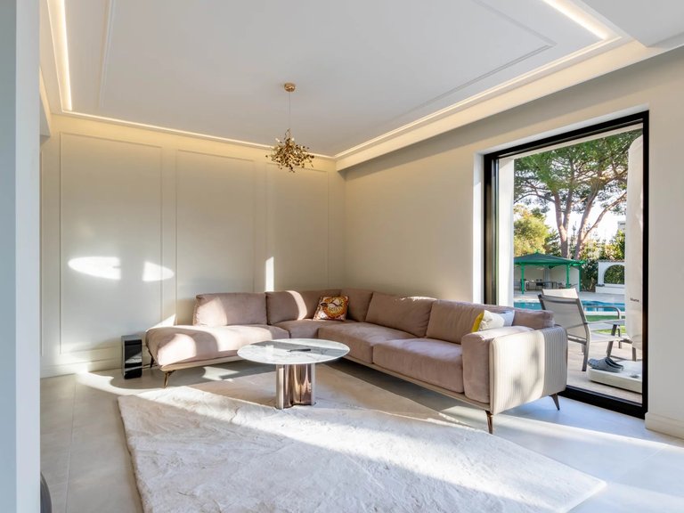 Villa for Sale in Cap D Antibes, Antibes Area 7