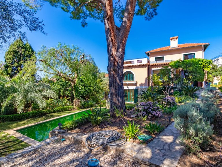 Villa for Sale in Cap D Antibes, Antibes Area 2