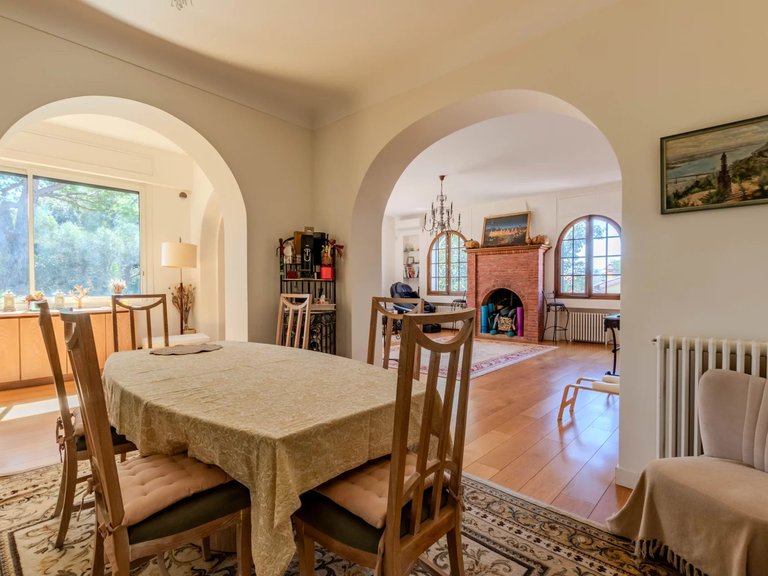 Villa for Sale in Cap D Antibes, Antibes Area 6