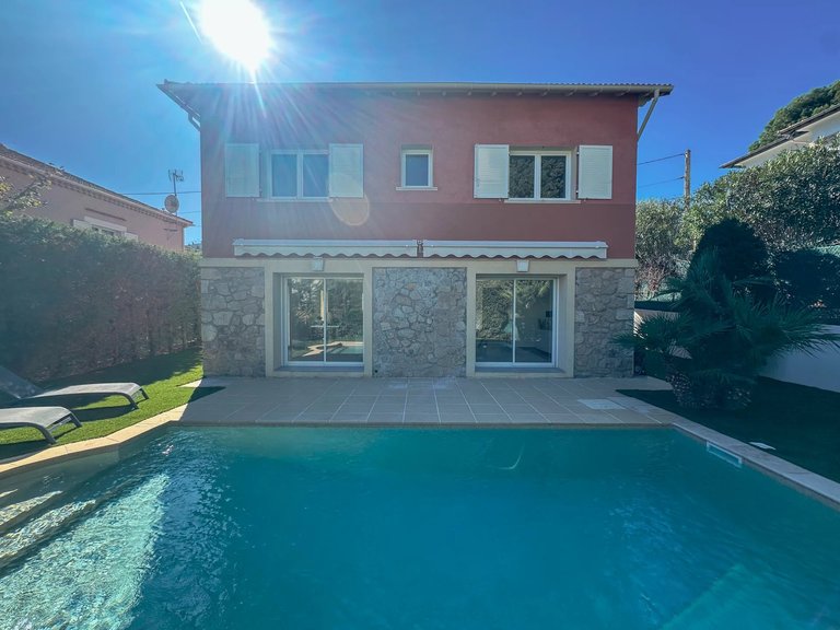 Villa for Sale in Cap D Antibes, Antibes Area 2
