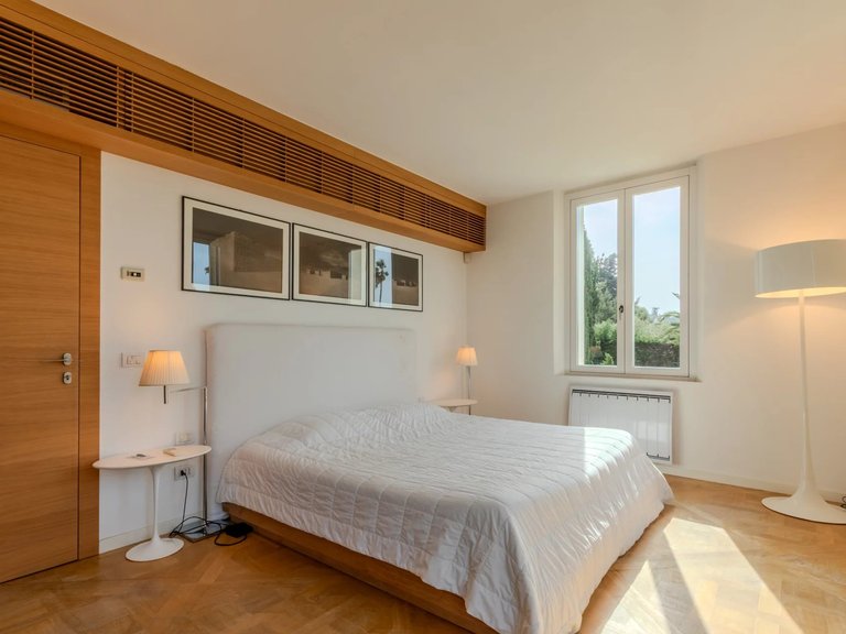 Villa for Sale in Cap D Antibes, Antibes Area 16
