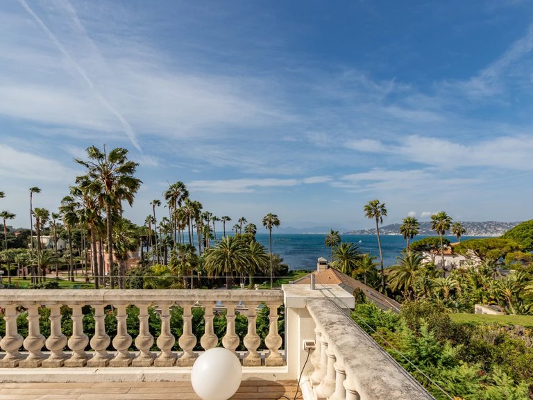 Villa for Sale in Cap D Antibes, Antibes Area 3