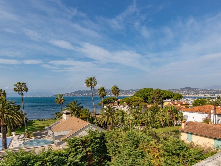 Villa for Sale in Cap D Antibes, Antibes Area 4