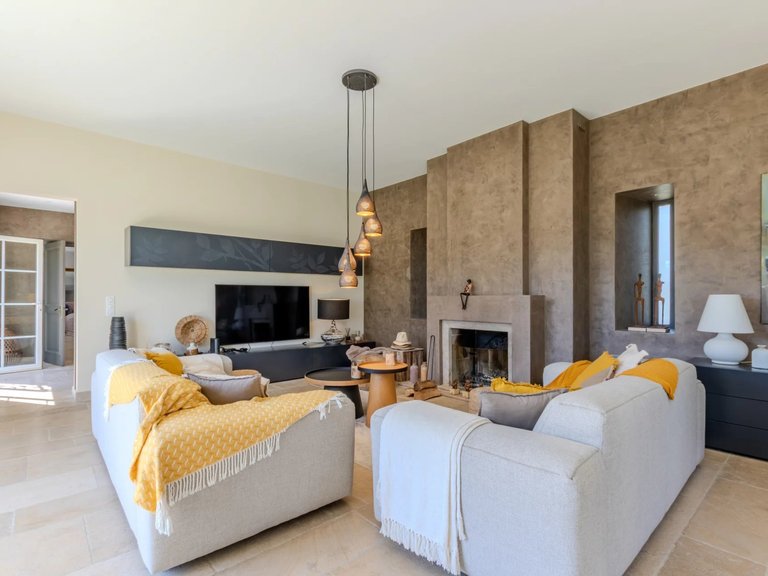 Villa for Sale in Antibes, Antibes Area 8
