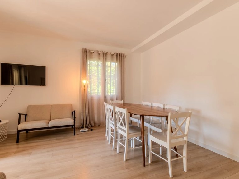 Villa for Sale in Antibes, Antibes Area 12