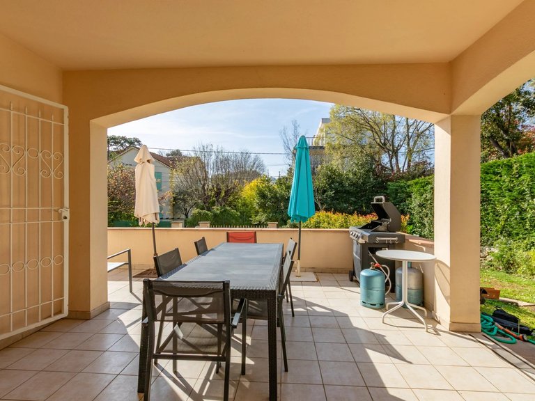 Villa for Sale in Antibes, Antibes Area 13