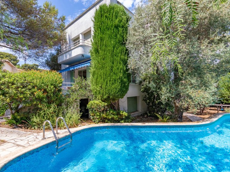 Villa for Sale in Cap D Antibes, Antibes Area 1